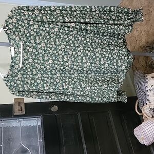 #19 NWOT les Amis Floral Green Long Sleeve Blouse Women Size S,M,L